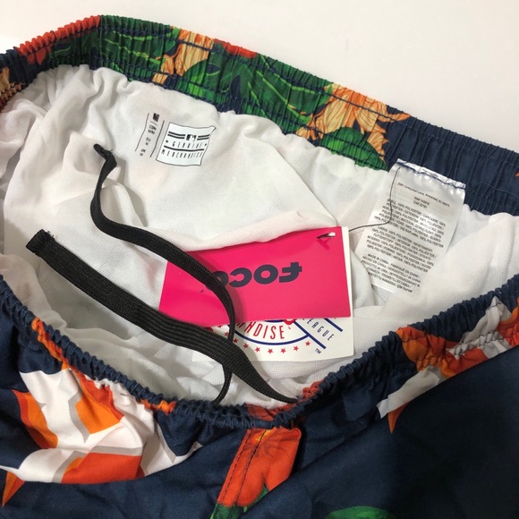 NWT Houston Astros Swim Trunks for Men
Size Medium - Picture 10 of 16